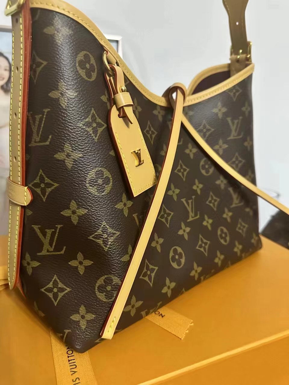 Replica Louis Vuitton CarryAll MM M46197 photo review