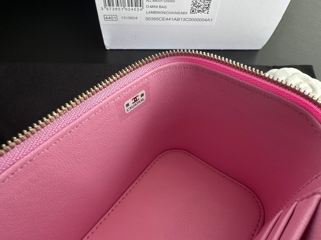 Replica Chanel Classic Wallet On Chain Best Pink Copy Ap0250
