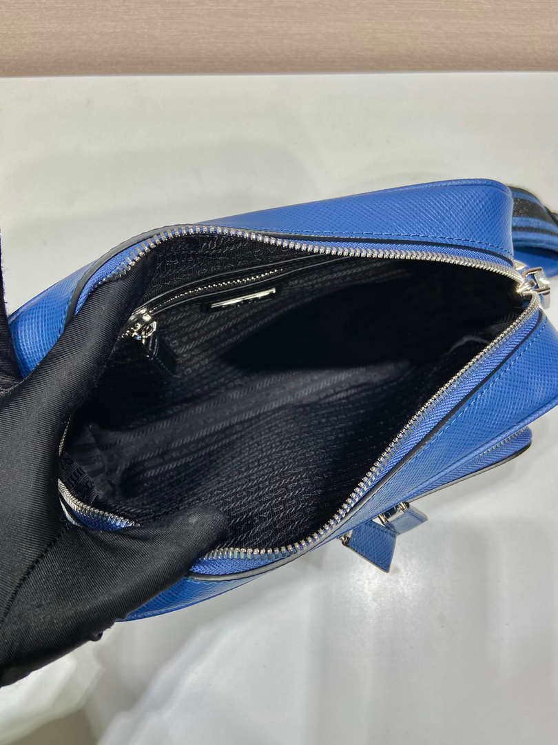 Replica Prada 2VH152 Saffiano leather shoulder bag Blue