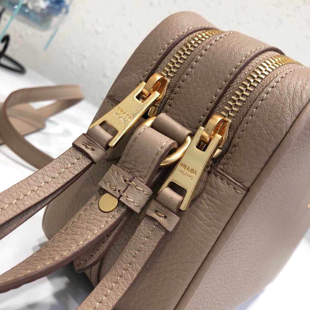 Replica Prada 1BH082 Leather bag with shoulder strap Light Pink Gold