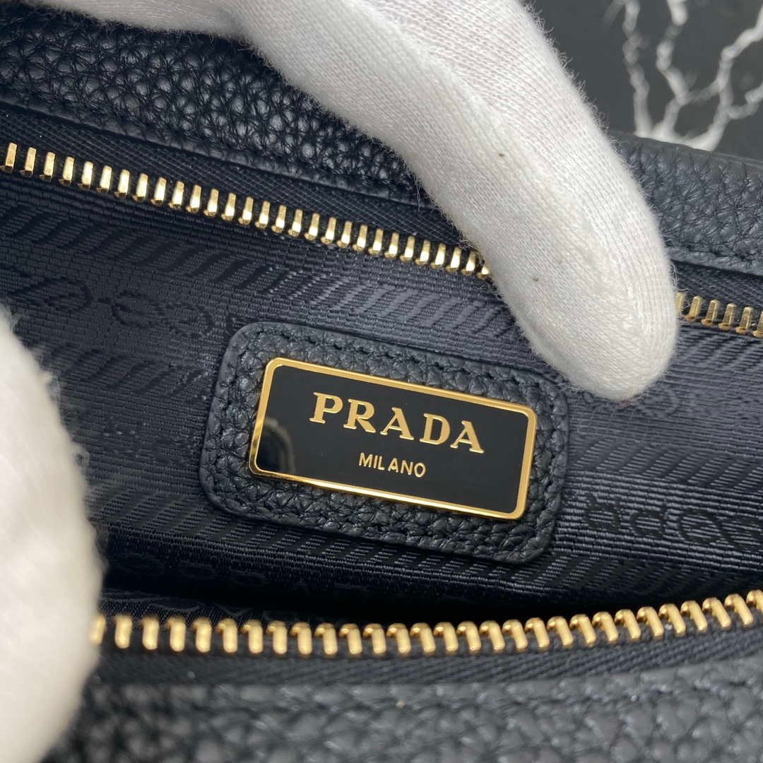 Replica Prada 1BH082 Leather bag with shoulder strap Black Gold