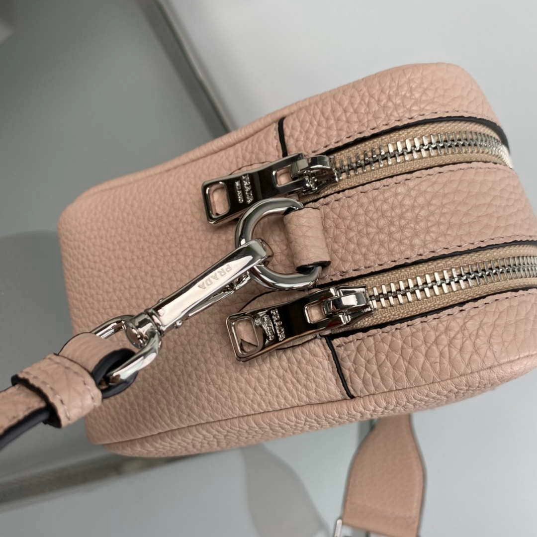 Replica Prada Leather bag with shoulder strap 1BH082 Pink