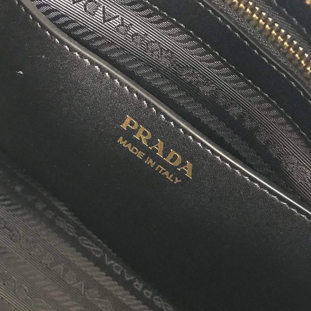 653254151a34f.jpg Replica Prada 1BA046 Medium Esplanade Leather Tote Bag Grey and Black