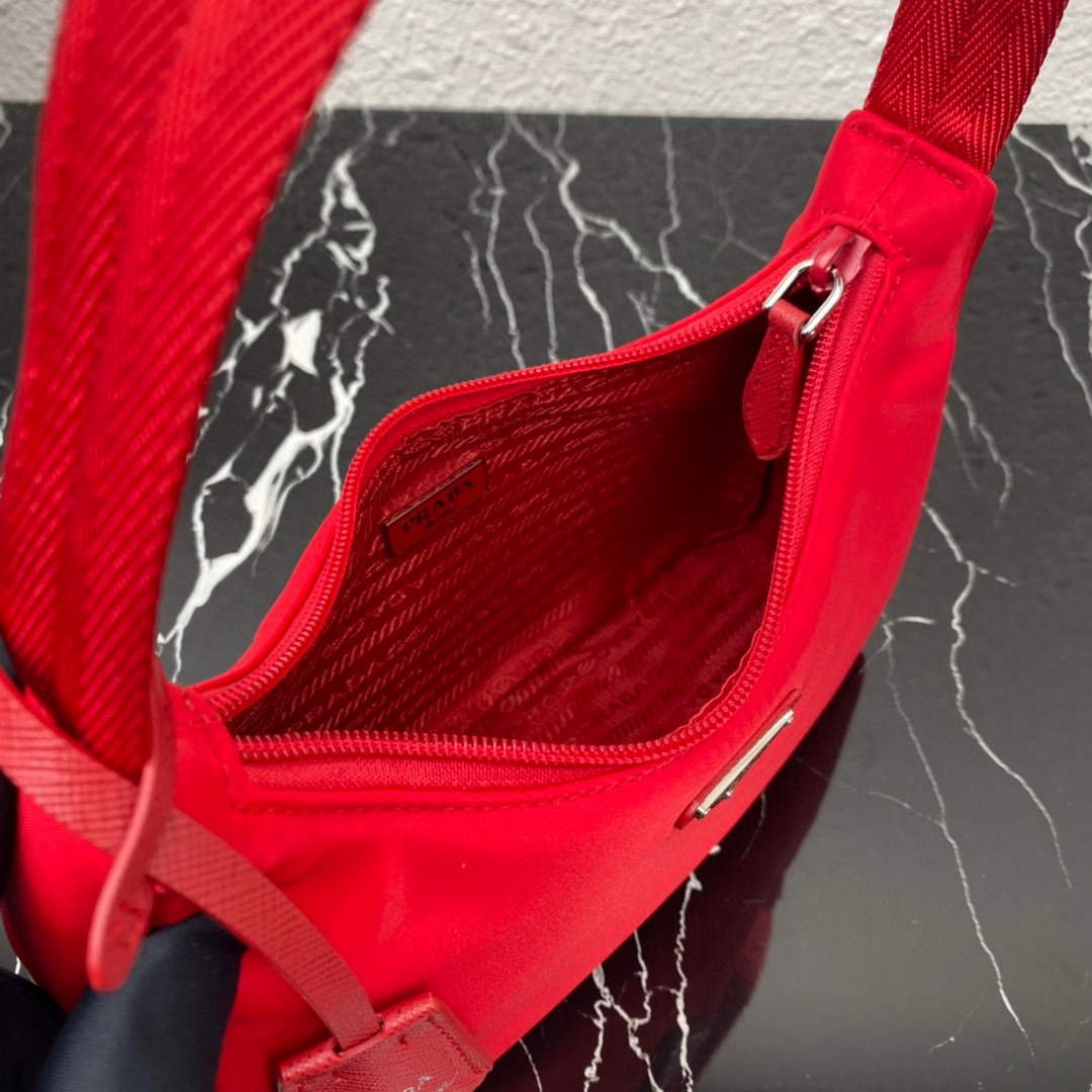 Replica Prada 1NE515 Re-Nylon Re-Edition 2000 mini-bag Red