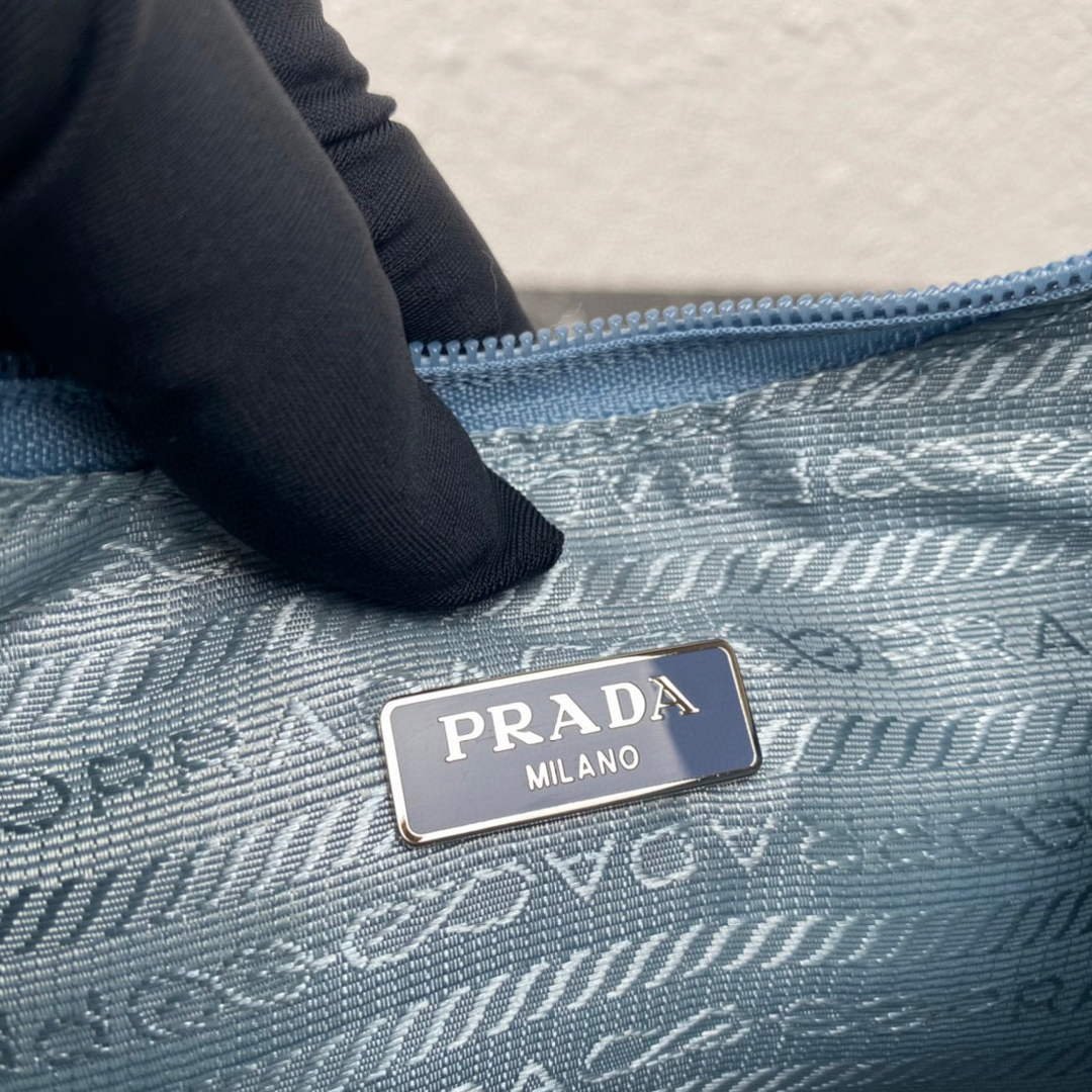 Replica Prada 1NE515 Re-Nylon Re-Edition 2000 mini-bag Blue
