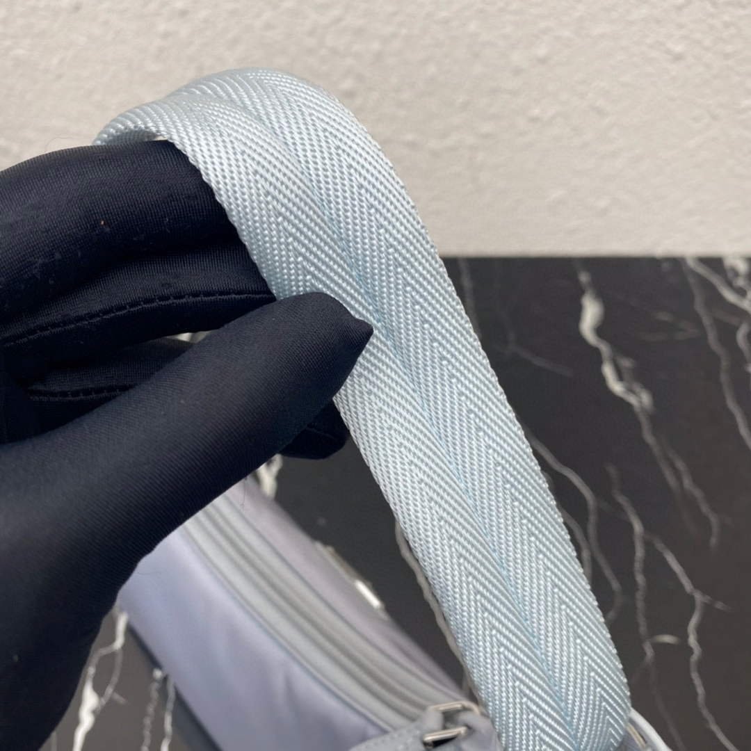 Replica Prada 1NE515 Re-Nylon Re-Edition 2000 mini-bag Light Blue
