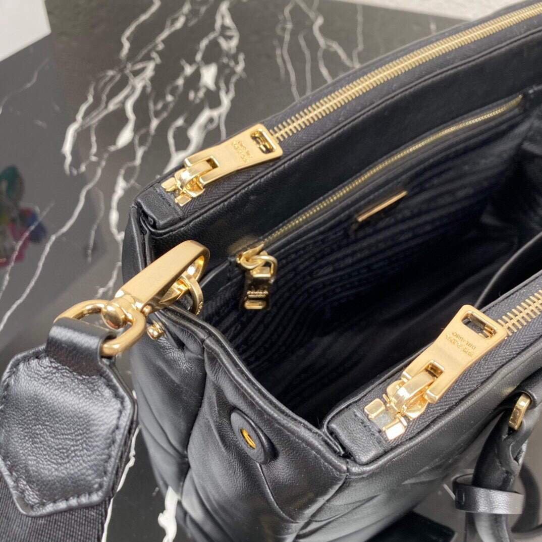 Replica Prada Small Prada Galleria Saffiano Leather bag 1BA863 Black