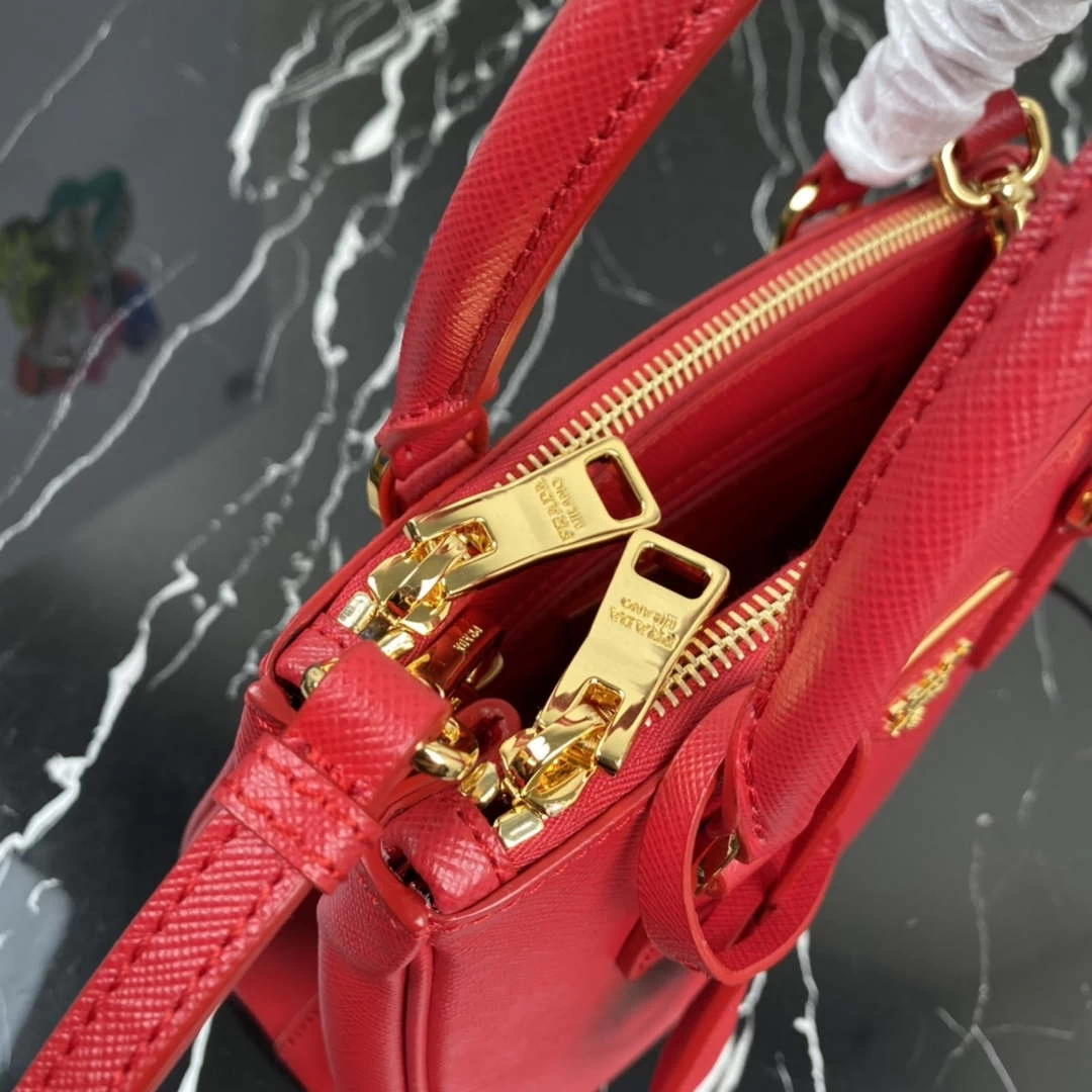 Replica Prada 1BA906 Prada Galleria Saffiano leather mini-bag Red