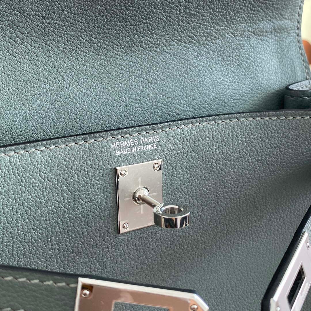 Replica Hermes Evercolor Kelly Danse II 22cm Leather Crossbody Bag H20369 Gray Silver