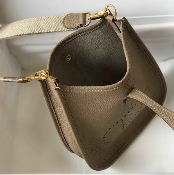 6532773b4c044.jpg Replica Hermes Evelyne Bag Designer Hermes Mini Crossbody Bag 20395 Gold Buckle Gray