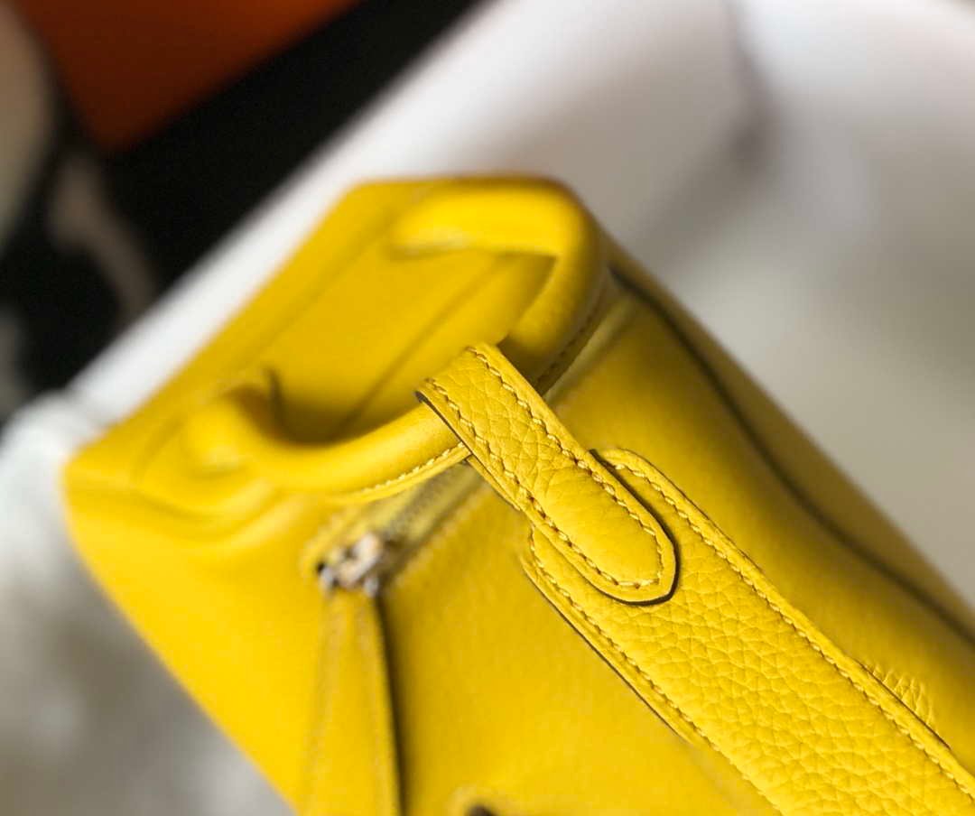 Replica Hermes H079086 Lindy Mini Bag 19cm H231917