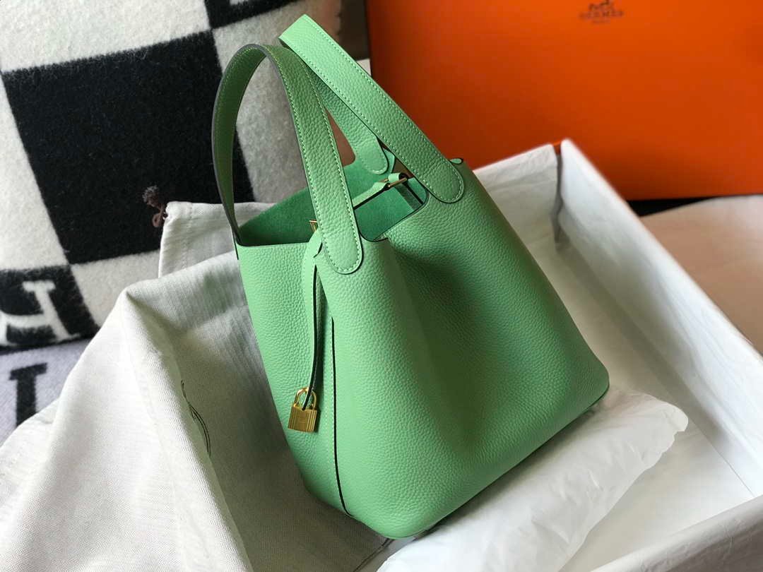 Replica Hermes H056289 Picotin Lock 18 22 Bag H330008