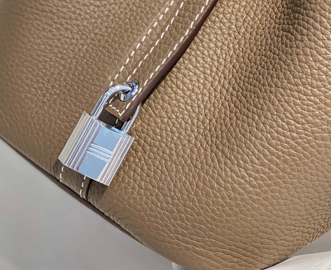 Replica Hermes H056289 Picotin Lock 18 22 Bag H330006