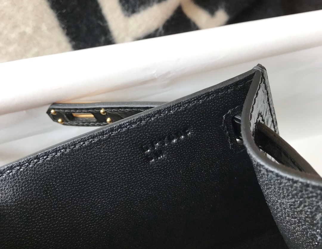 Replica Hermes Mini Kelly Pouchette Crocodile Leather H230234 Black