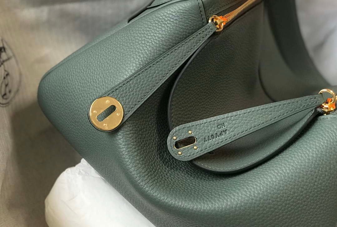 Replica Hermes H073428 Lindy Bag 26 30 H231948