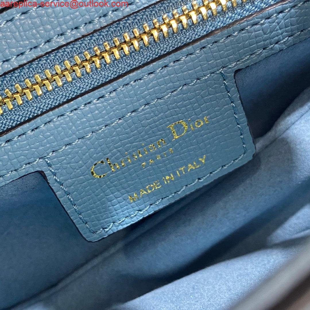 Replica Dior M0446 Dior Saddle Bag Light Blue Grained Calfskin Blue logo
