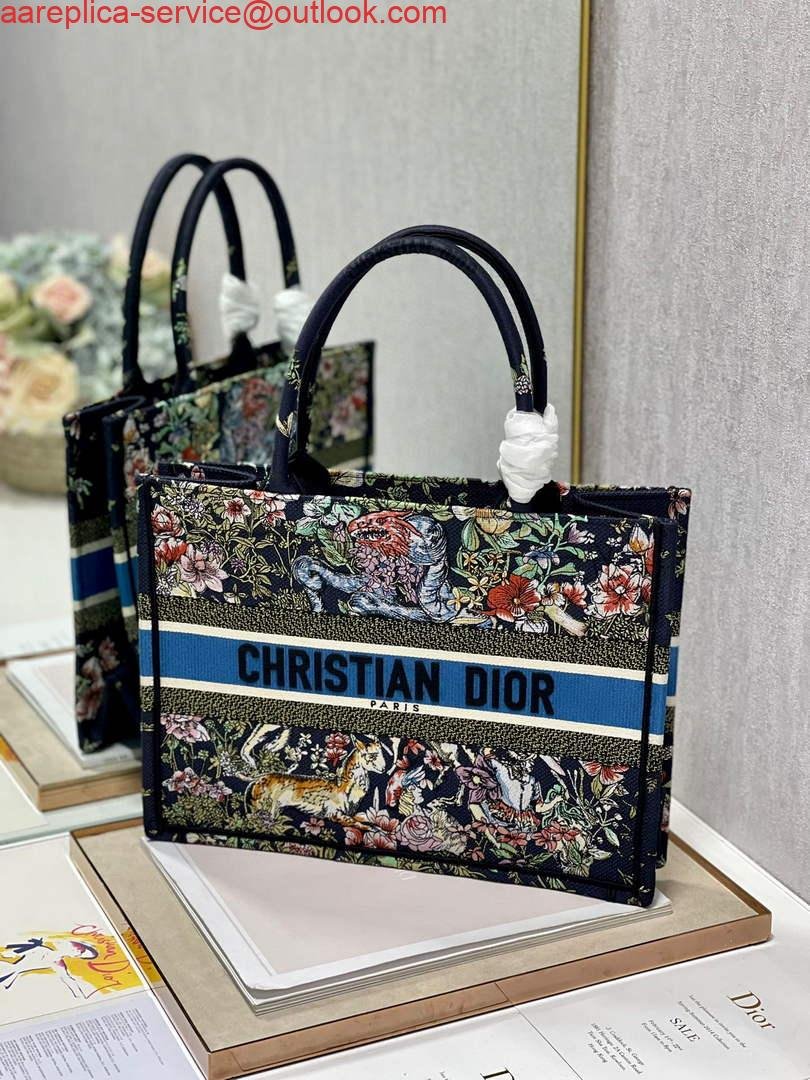 Replica Dior M1296 Medium Book Tote D-Constellation embroidery in shades of blue