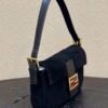 Replica Fendi 8339 Baguette Middle Age Solid Color Series Underarm Bag Black