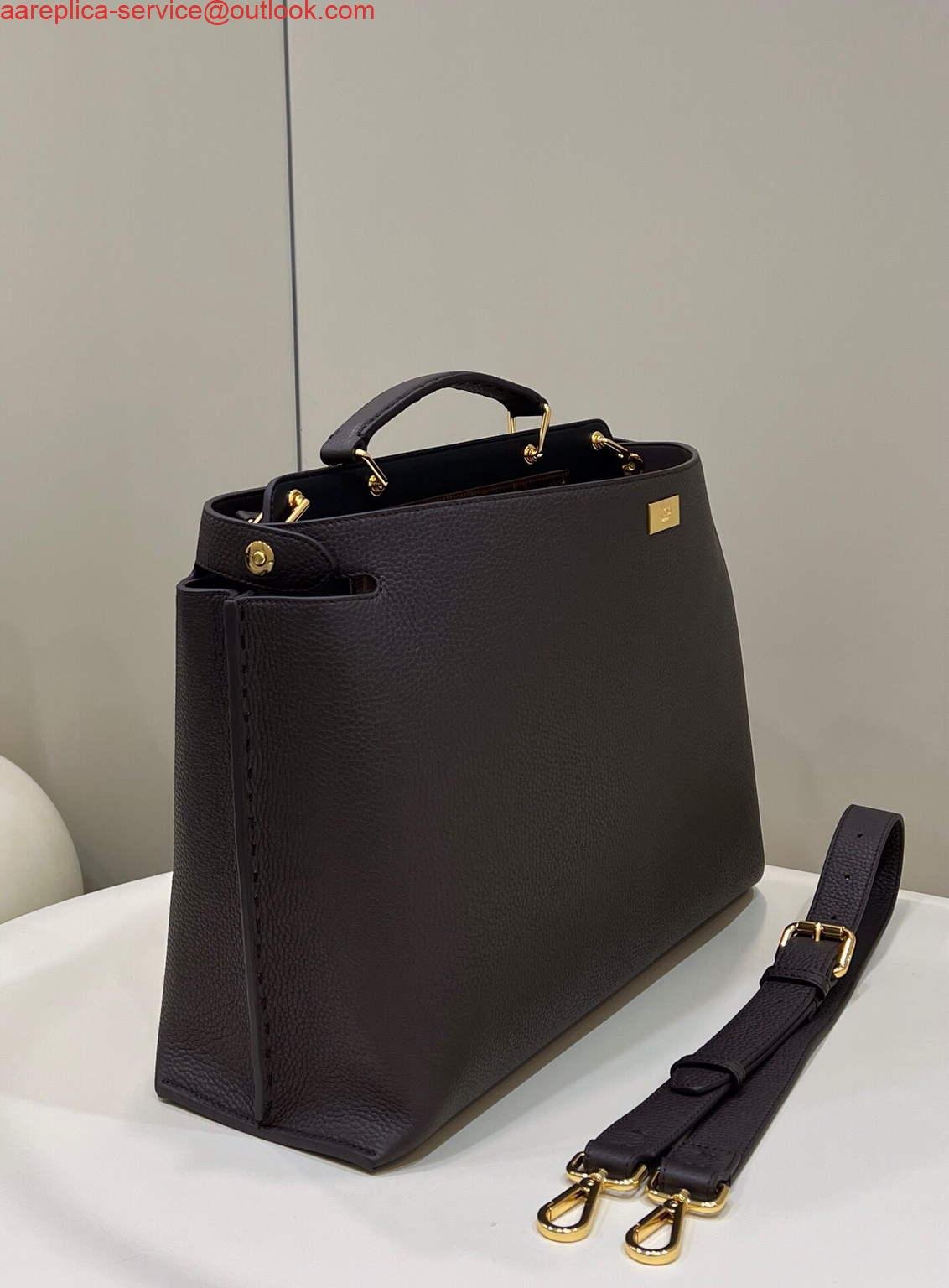Replica Fendi 7VA529 Peekaboo ISeeU Medium Brown Leather Bag