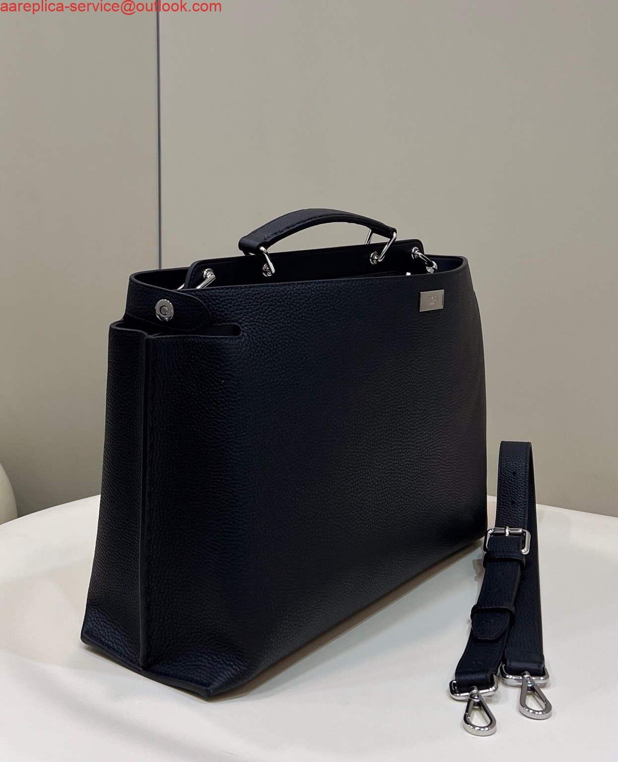 Replica Fendi 7VA529 Peekaboo ISeeU Medium Black Leather Bag