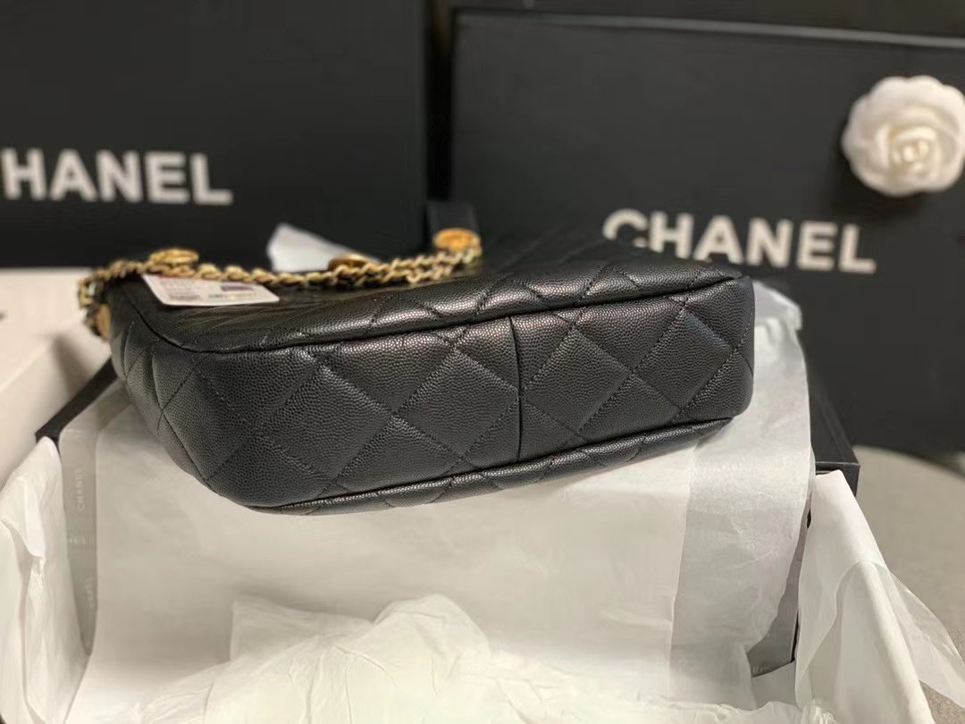 UK Replica Chanel Stock 22A As3400 Main Series 1:1 Mirror Hobo Underarm Bag From Linda
