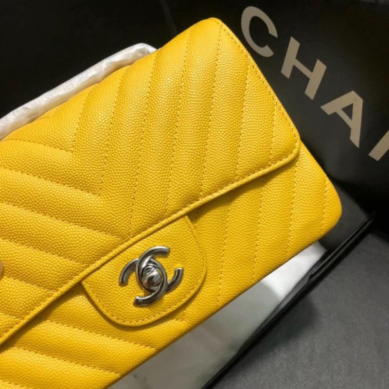 chanel-chevron-caviar-leathe-20cm-classic-flap-bag-1116-4.jpg Replica Chanel Perfect Chevron Wholesale Caviar Leathe 20Cm Classic Flap Bag 1116