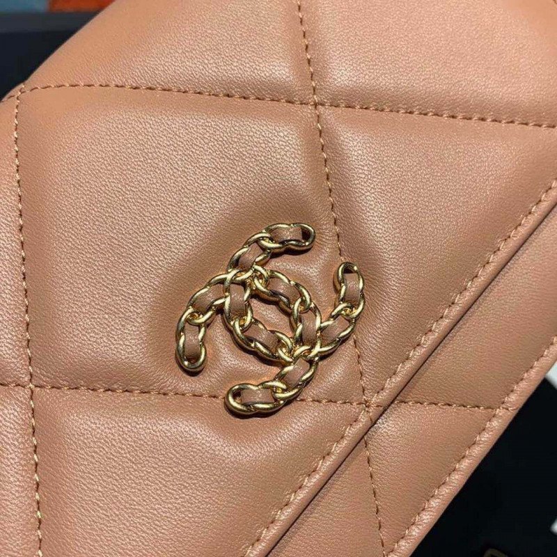 Replica Chanel 1:1 Mirror Goatskin High Quilted 19 Woc Flap Bag On Chain 422740