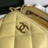 Replica Chanel Top Quality 22 Yellow Copy Ap2198