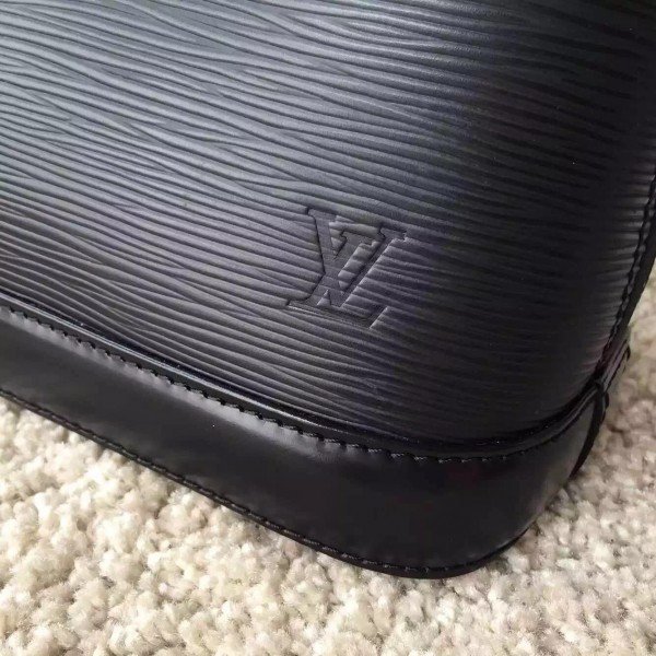 Replica Louis Vuitton Alma BB Bag In Black Epi Leather M40862 BLV197