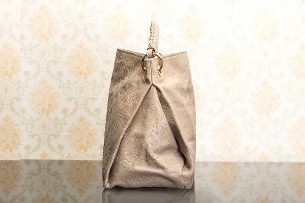 m41182-2.jpg Replica Louis Vuitton Artsy MM Bag Monogram Empreinte M41182 BLV549