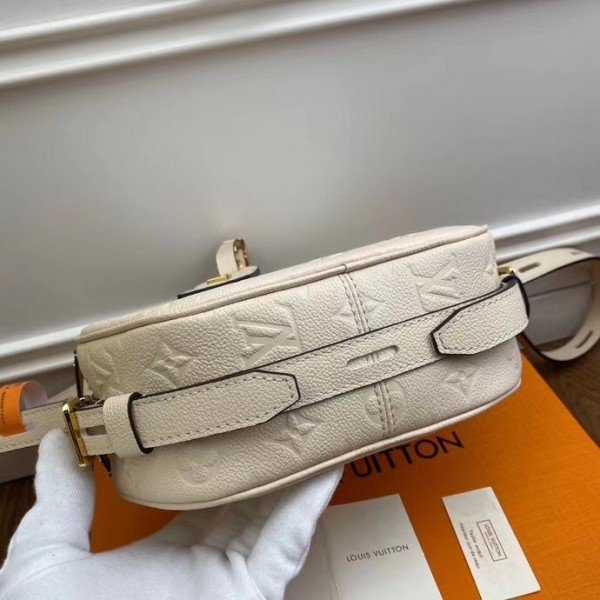 Replica Louis Vuitton Boite Chapeau Souple MM Monogram Empreinte M45276 BLV487