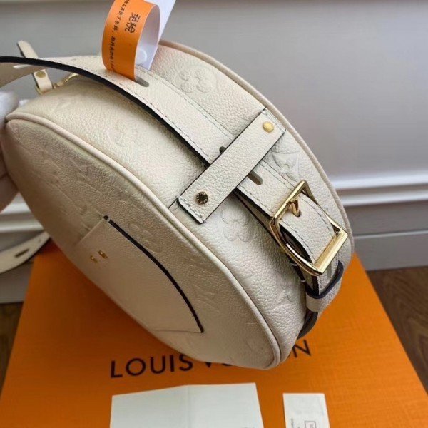 Replica Louis Vuitton Boite Chapeau Souple MM Monogram Empreinte M45276 BLV487