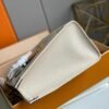 Replica Louis Vuitton OnTheGo MM Bag By The Pool M45717 BLV530