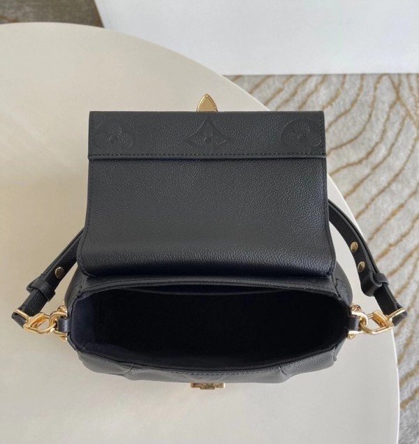 Replica Louis Vuitton Favorite Bag Monogram Empreinte M45813 BLV516