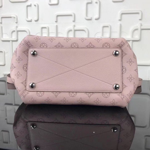 Replica Louis Vuitton Babylone PM Bag Mahina Leather M50033 BLV264