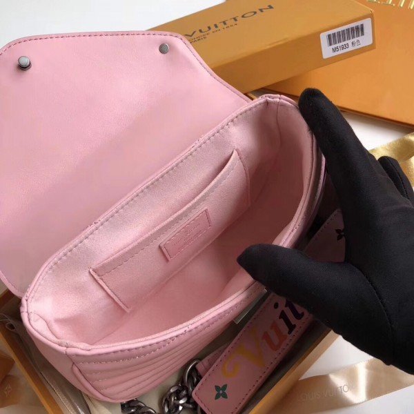 Replica Louis Vuitton Pink New Wave Chain Bag PM M51933 BLV644