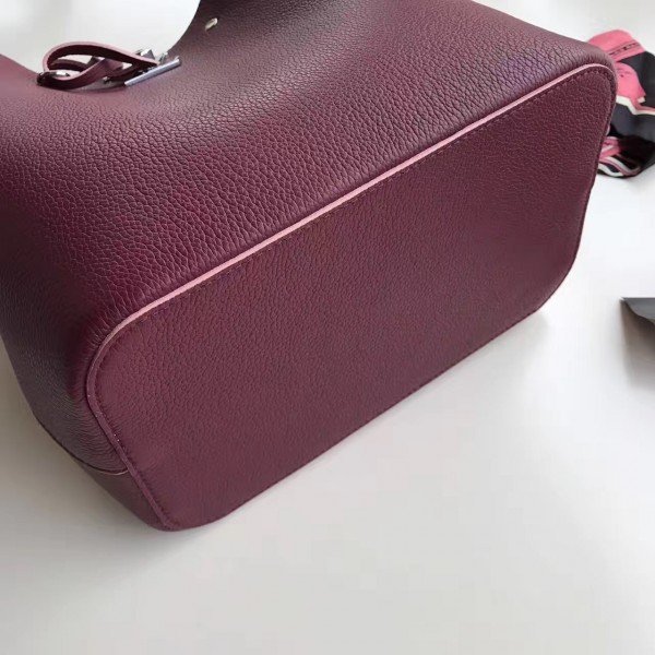 Replica Louis Vuitton Bordeaux Lockme Bucket Bag M54680 BLV761