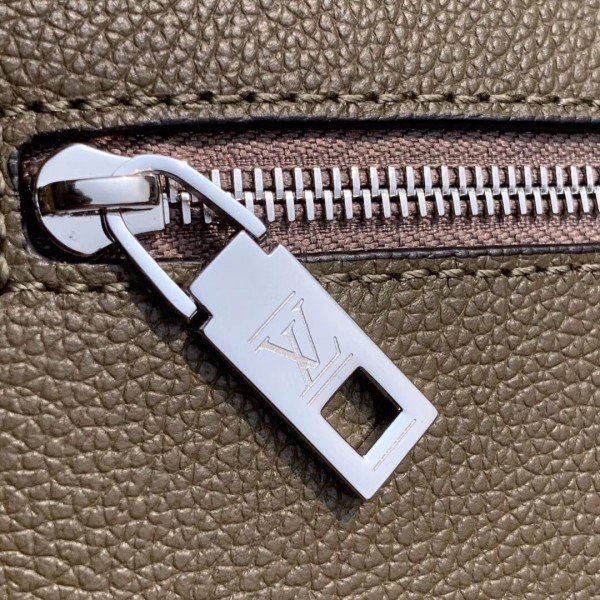 Replica Louis Vuitton Mylockme BB Bag M55522 BLV631