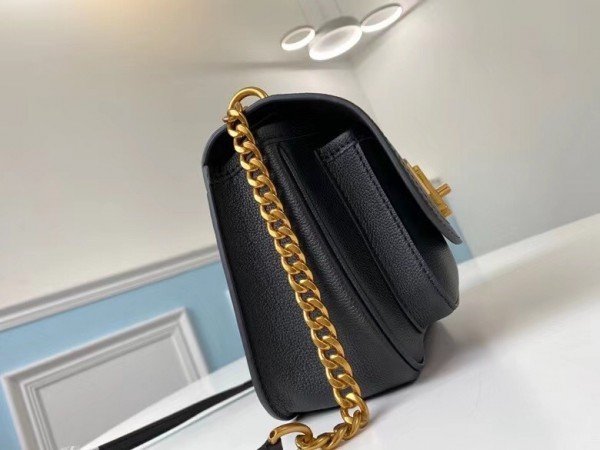 Replica Louis Vuitton Lockme Chain PM Bag In Green Leather M57073 BLV684