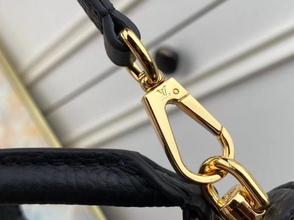 Replica Louis Vuitton Twist One Handle MM Black Bag M57090 BLV679