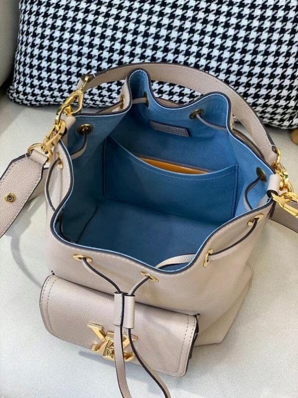 Replica Louis Vuitton Grey Lockme Bucket Bag M57688 BLV719