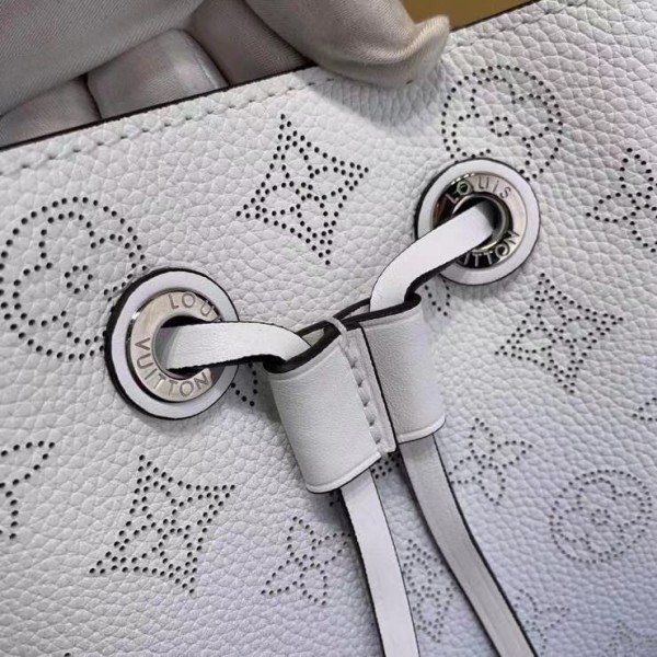 m57853-5.jpg Replica Louis Vuitton Muria Bag Gradient Blue Mahina Leather M57853 BLV245