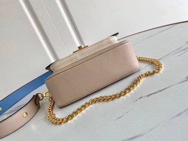 Replica Louis Vuitton Greige Lockme Tender Bag M58554 BLV710
