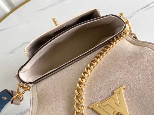 Replica Louis Vuitton Greige Lockme Tender Bag M58554 BLV710