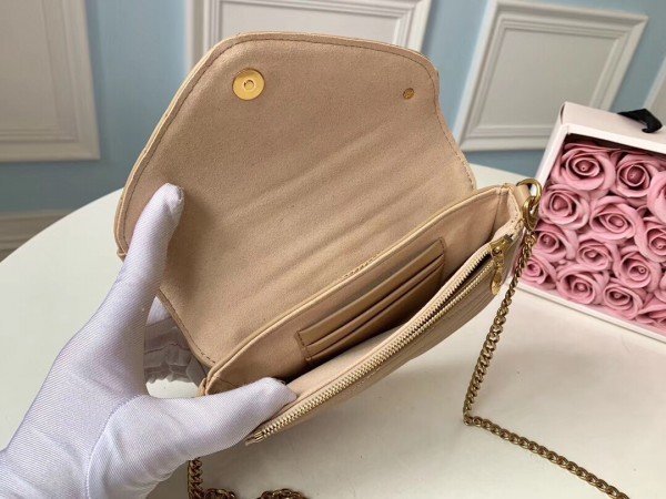 Replica Louis Vuitton Noisette New Wave Chain Pochette M68479 BLV620