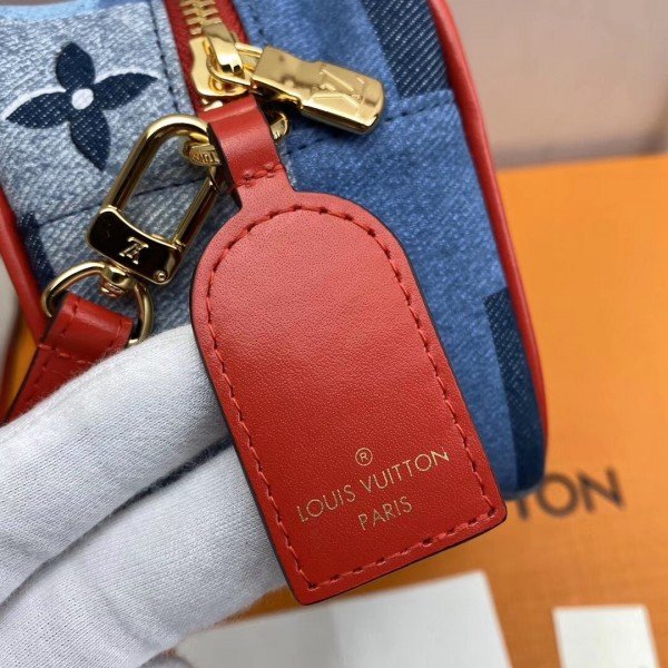 Replica Louis Vuitton Beach Pouch Monogram Denim M68765 BLV475
