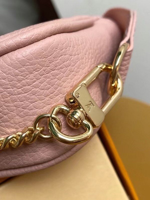 Replica Louis Vuitton Mini Pochette Accessoires By The Pool M80501 BLV527