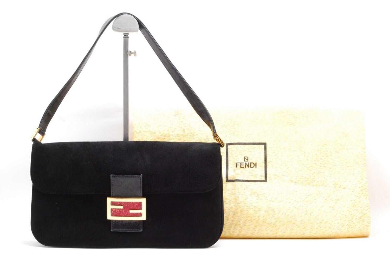 Replica Fendi 8339 Baguette Middle Age Solid Color Series Underarm Bag Black