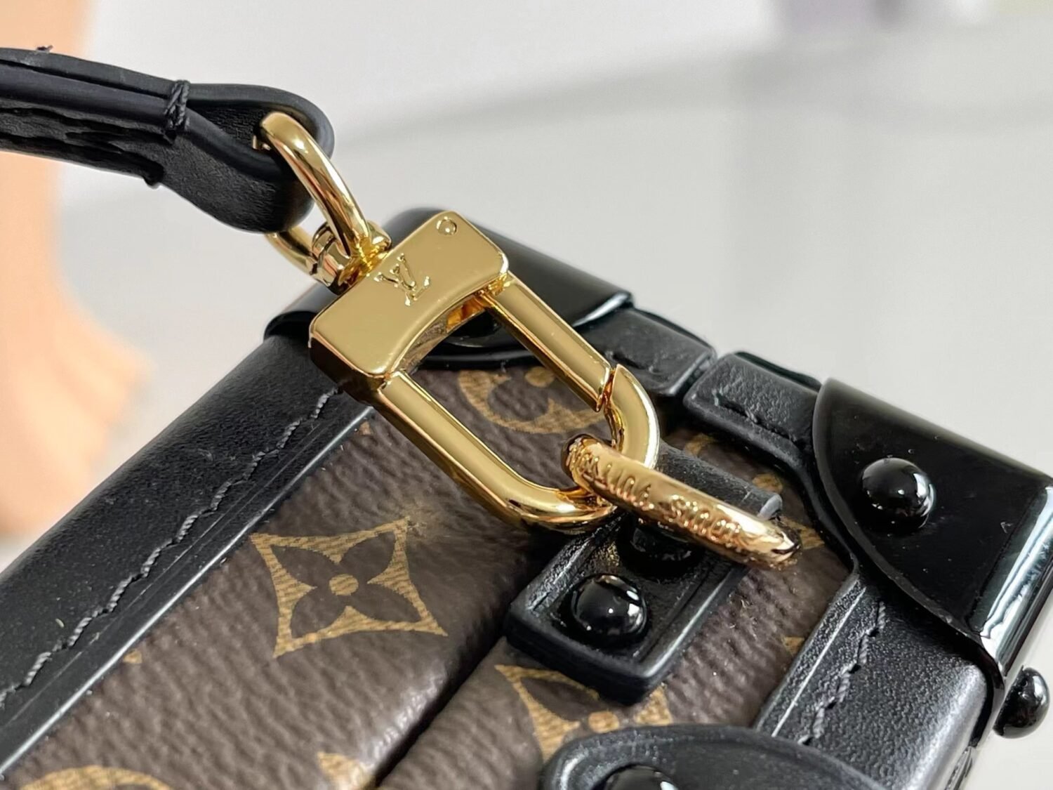 Replica Louis Vuitton Petite Malle Capitale M45943