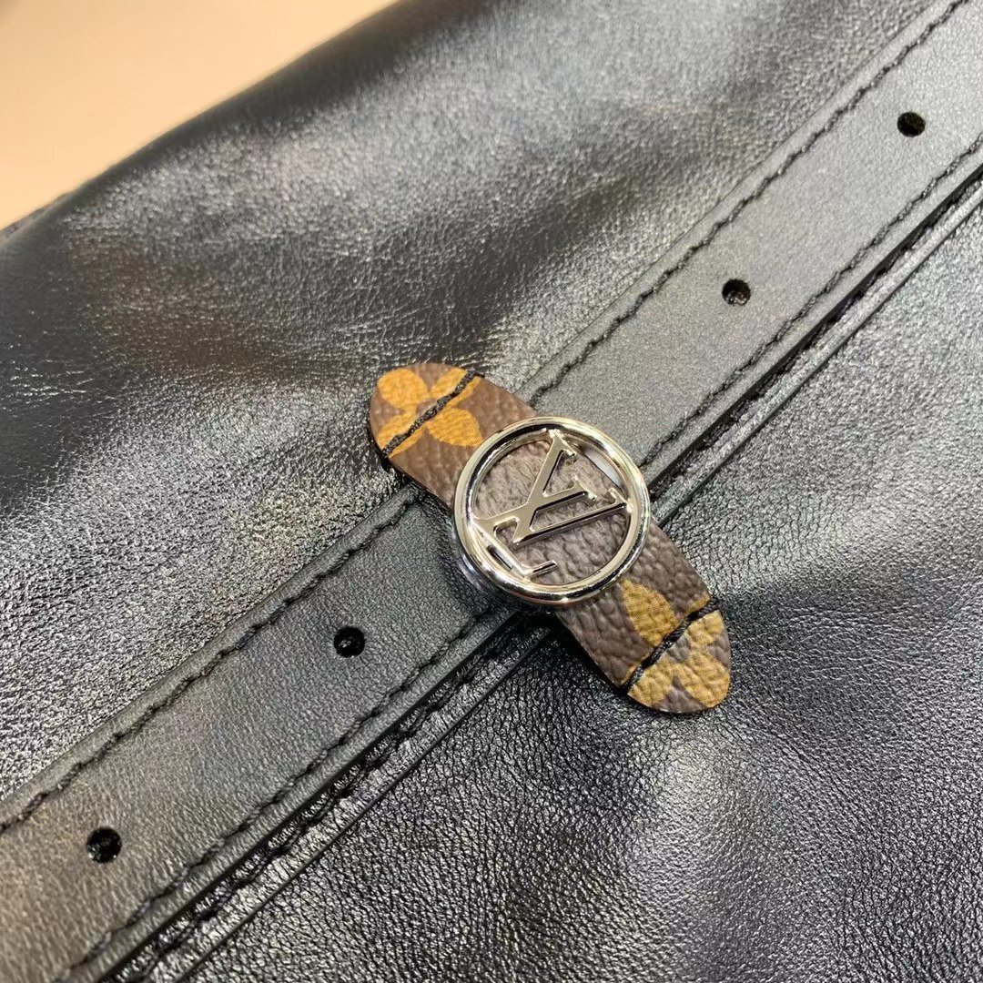 Replica Louis Vuitton CarryAll MM M25143